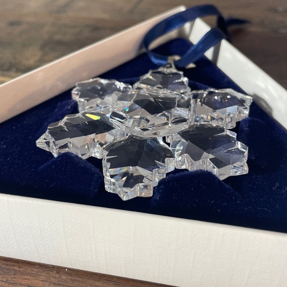 Swarovski 1996 Christmas ornament in box.  Rare. - Picture 3 of 17